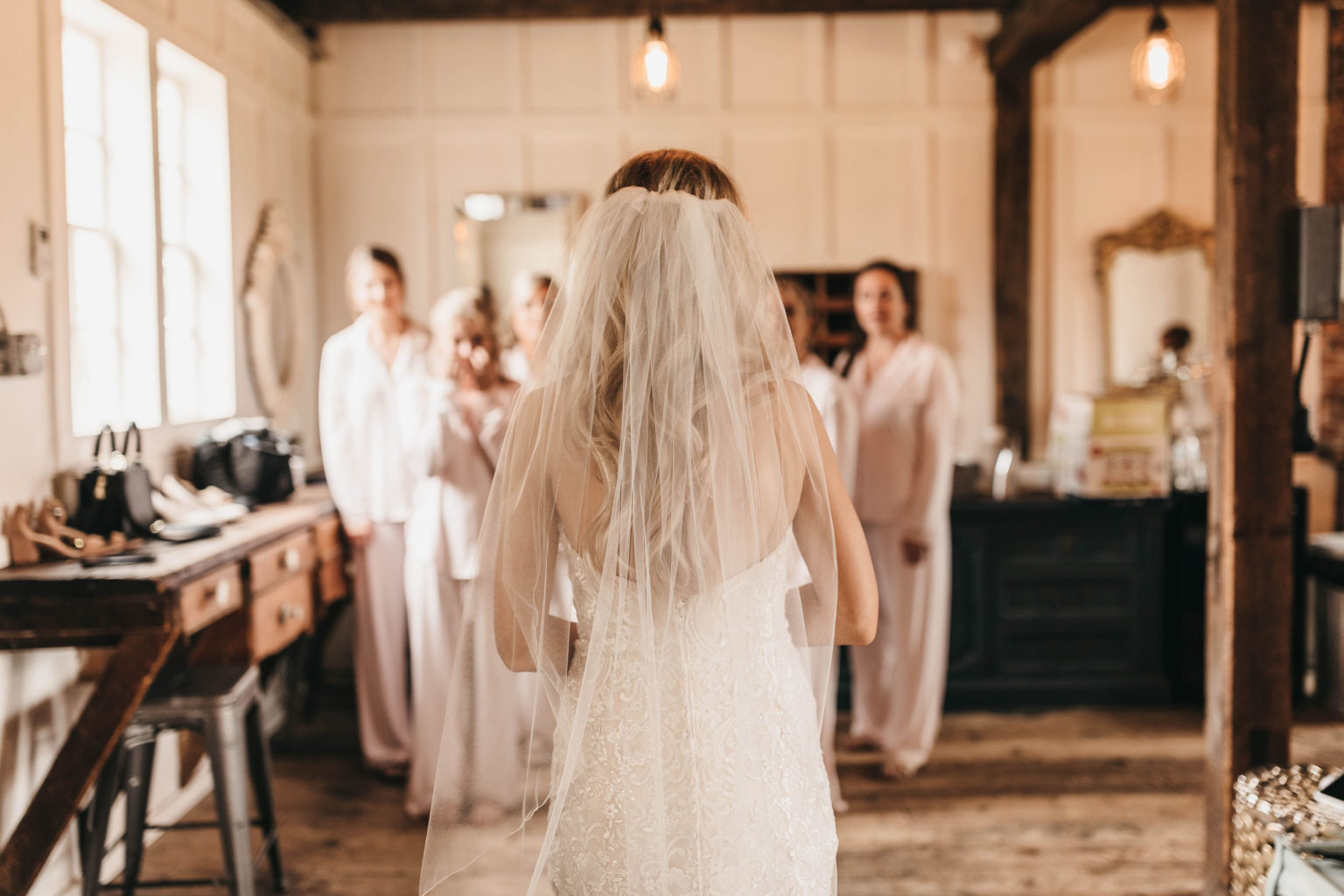 wedding getting ready spaces photography