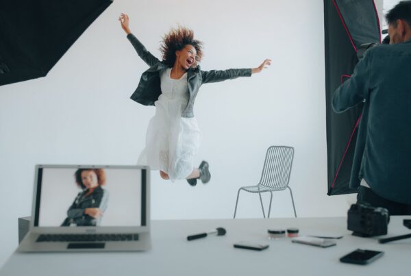 portraits in motion - How to Shoot Portraits in Motion for More Dynamic Results